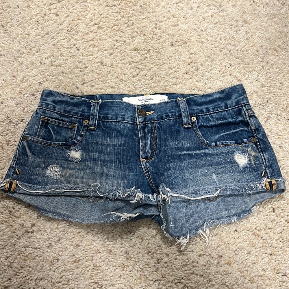 Size 2 low rise Abercrombie Shorts